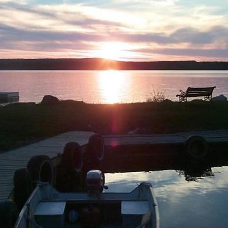 Manitowaning Wee Point Resort المظهر الخارجي الصورة