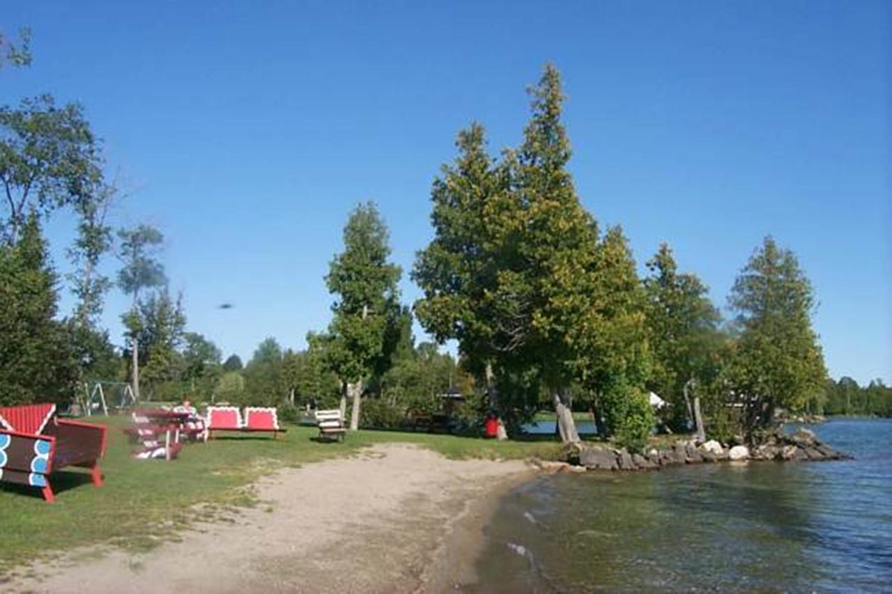 Manitowaning Wee Point Resort المظهر الخارجي الصورة