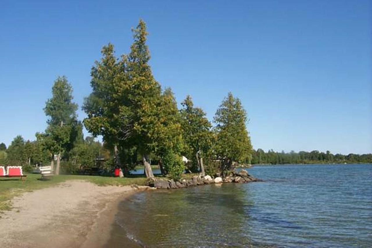 Manitowaning Wee Point Resort المظهر الخارجي الصورة